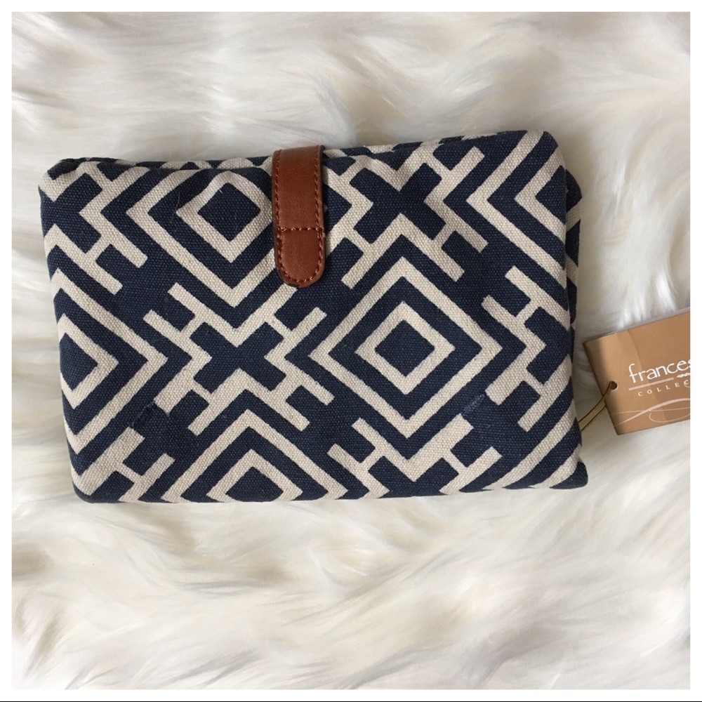 βΌοΈSOLDβΌοΈπHPπ Street Level Small Tribal Print Bag - Picture 2 of 5